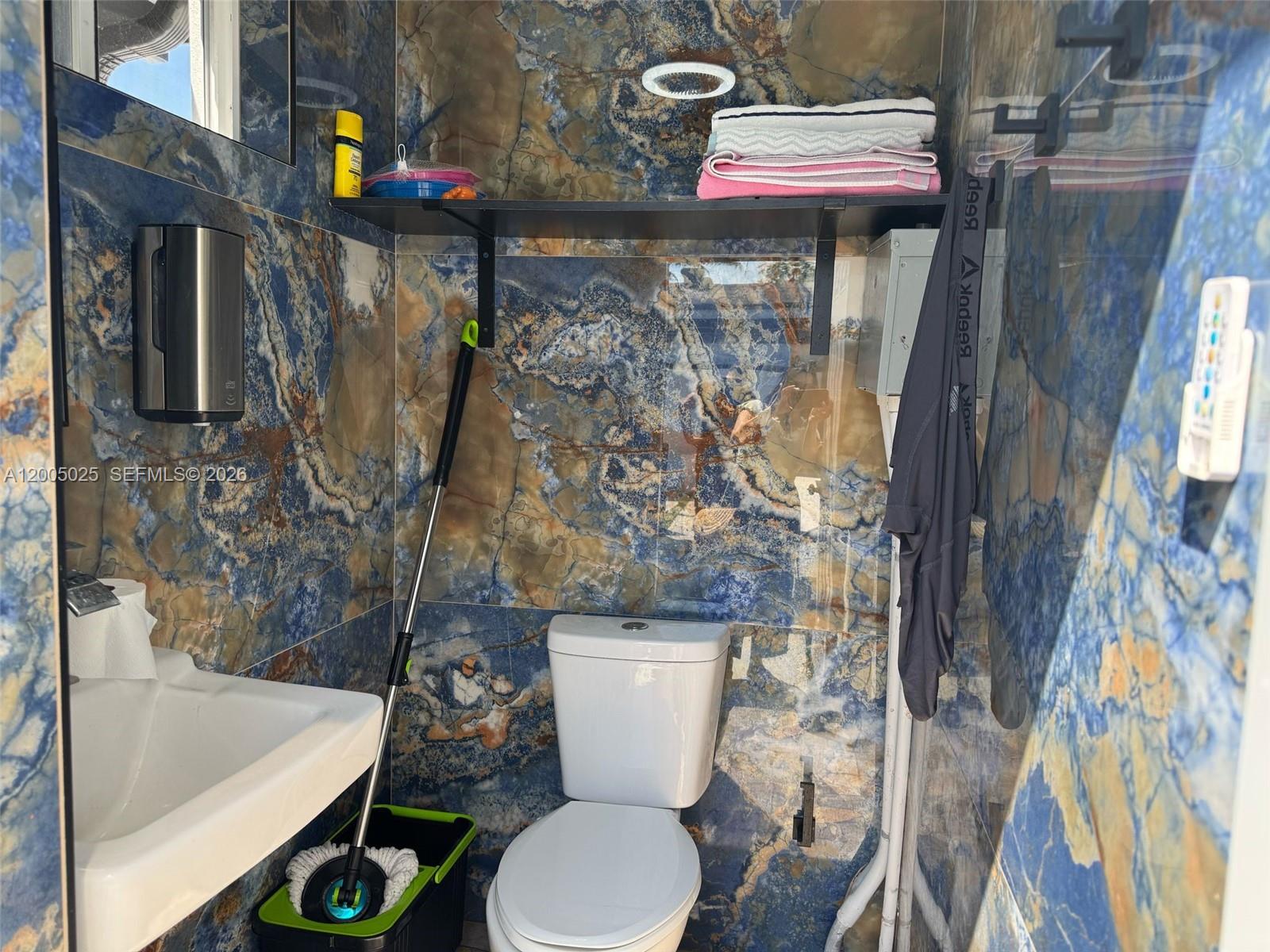 HIALEAH 13TH ADDN AMD PL - Residential