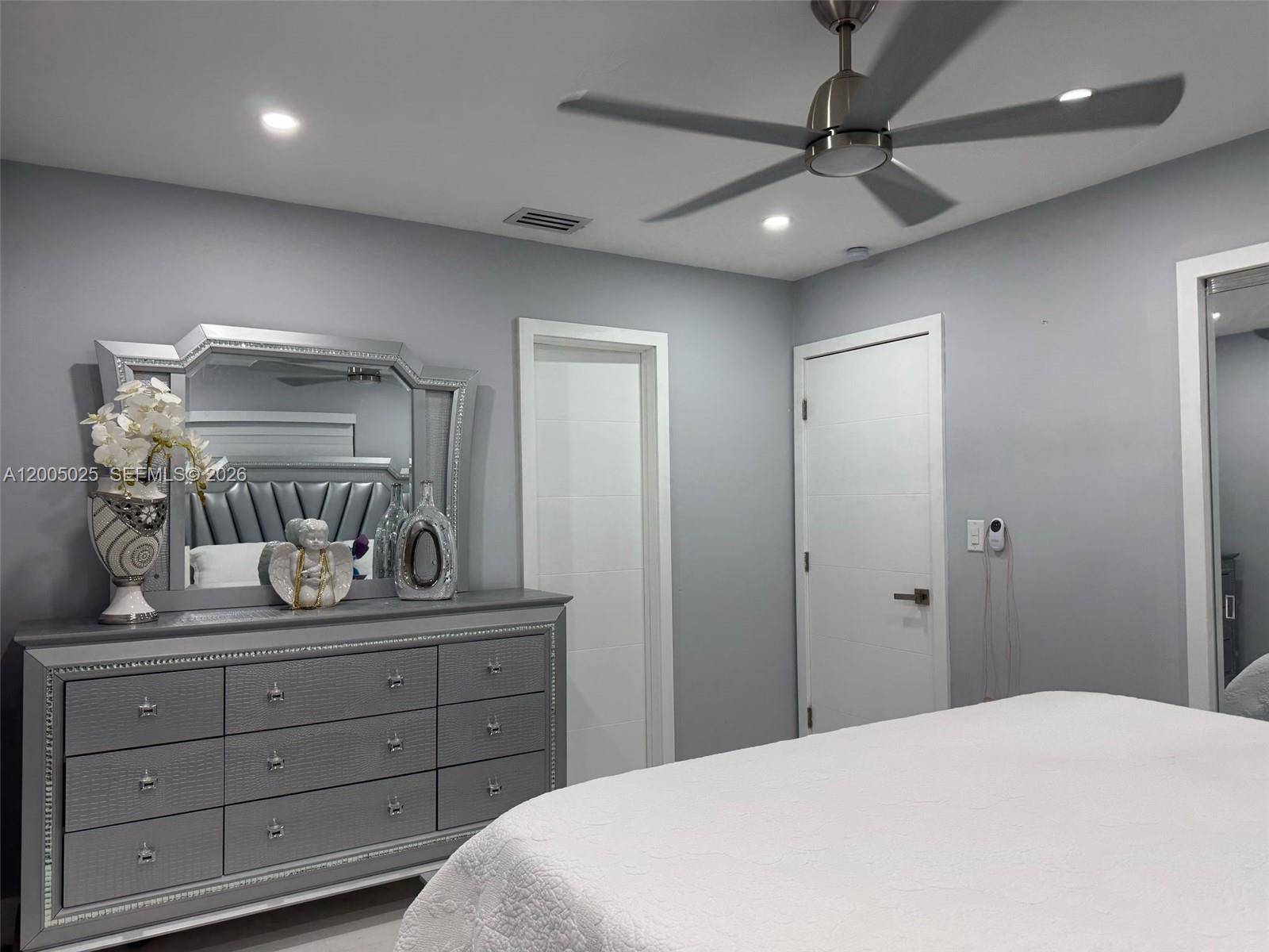 HIALEAH 13TH ADDN AMD PL - Residential