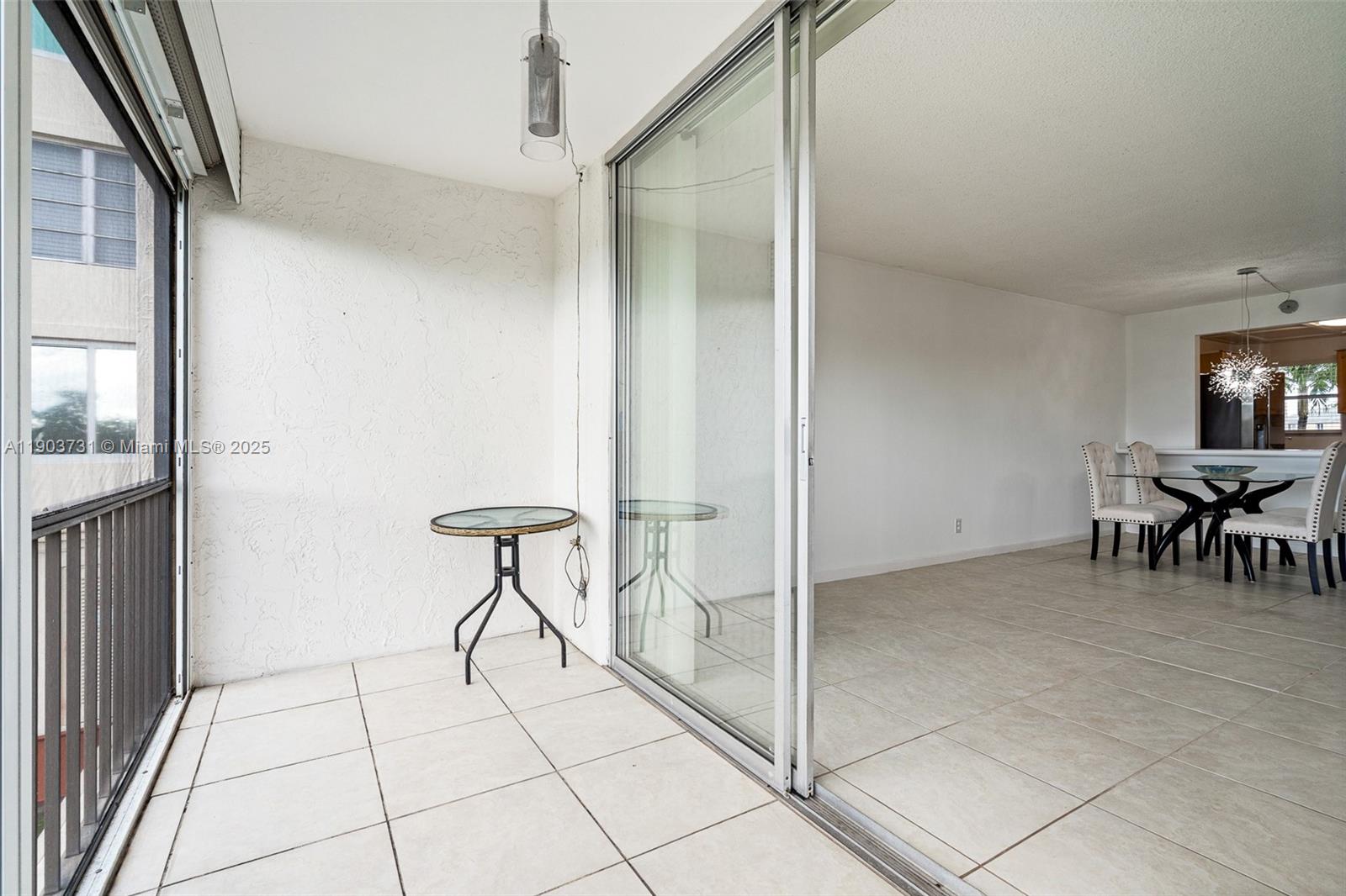 HOLLYBROOK GOLF AND - Residential