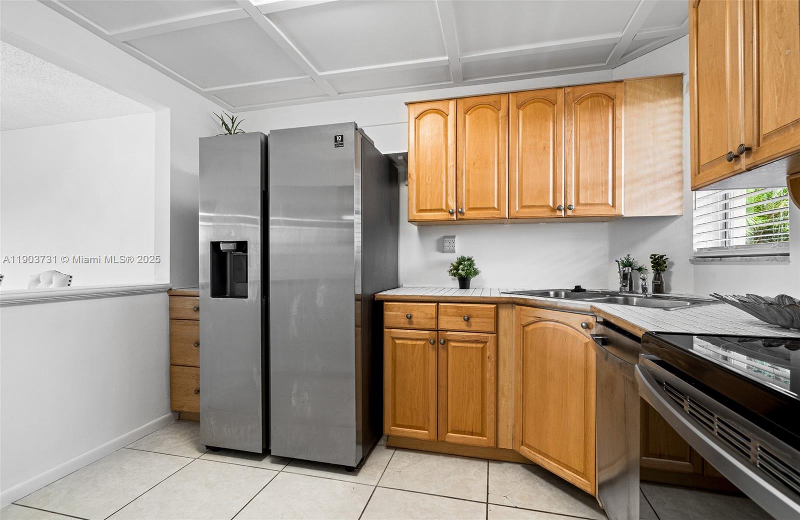 HOLLYBROOK GOLF AND - Residential