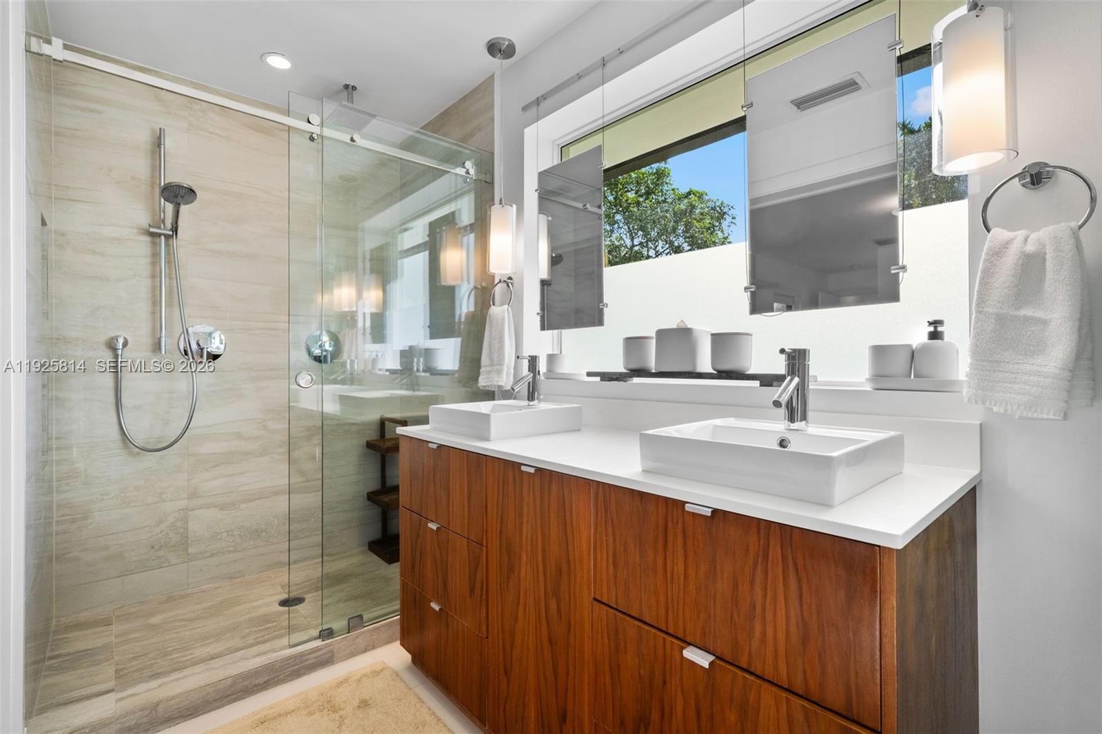 HOLLEMAN PARK - Residential