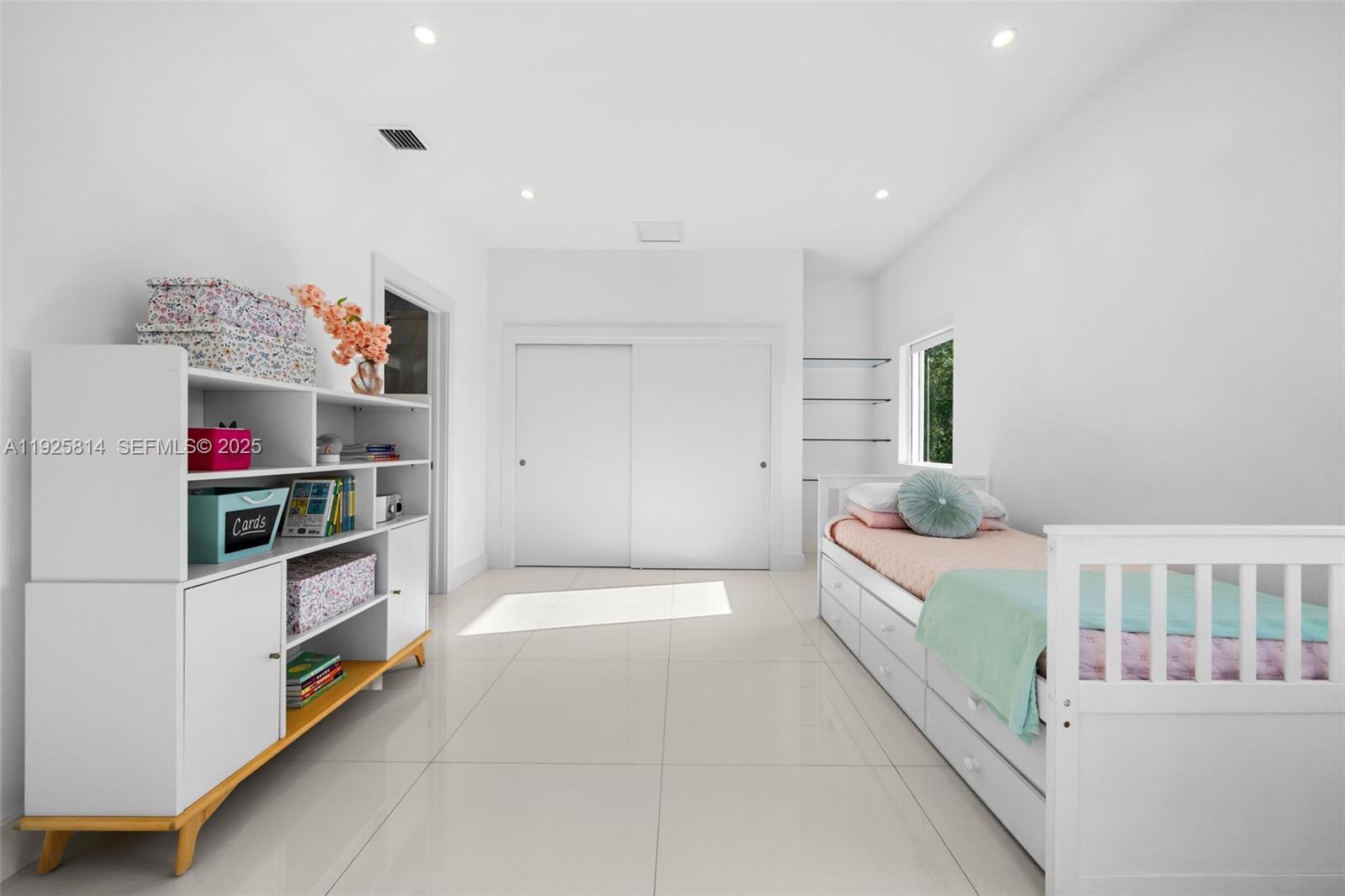 HOLLEMAN PARK - Residential