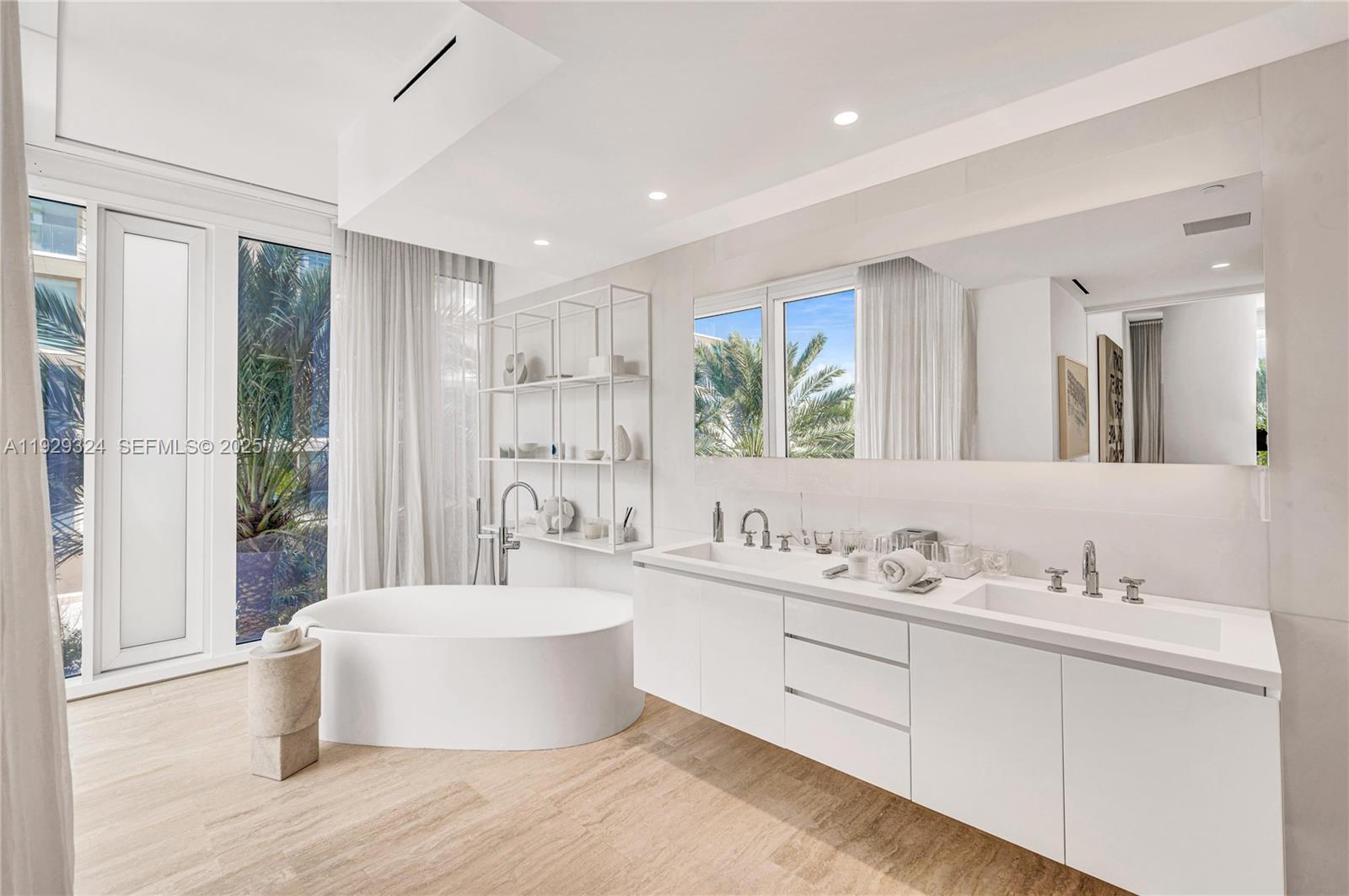 SURF CLUB CONDO - Residential