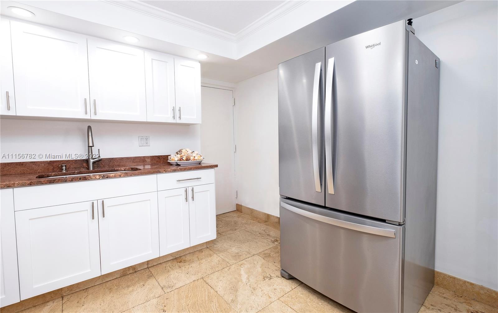 SILVER THATCH ATLANTIC PL - Residential