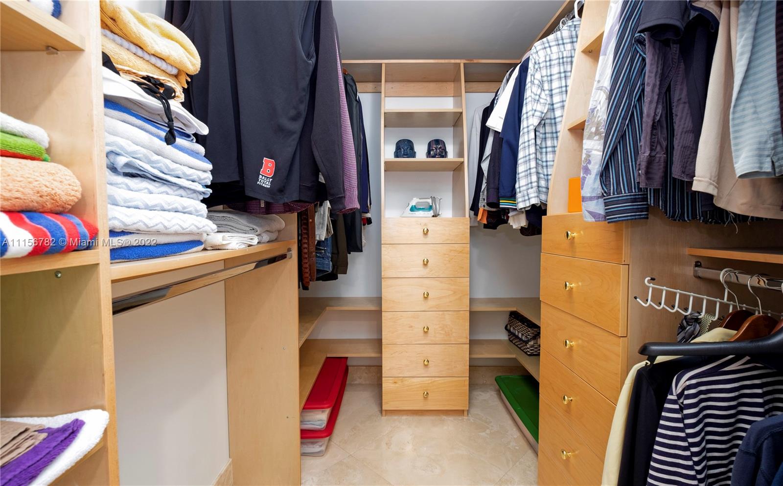 SILVER THATCH ATLANTIC PL - Residential