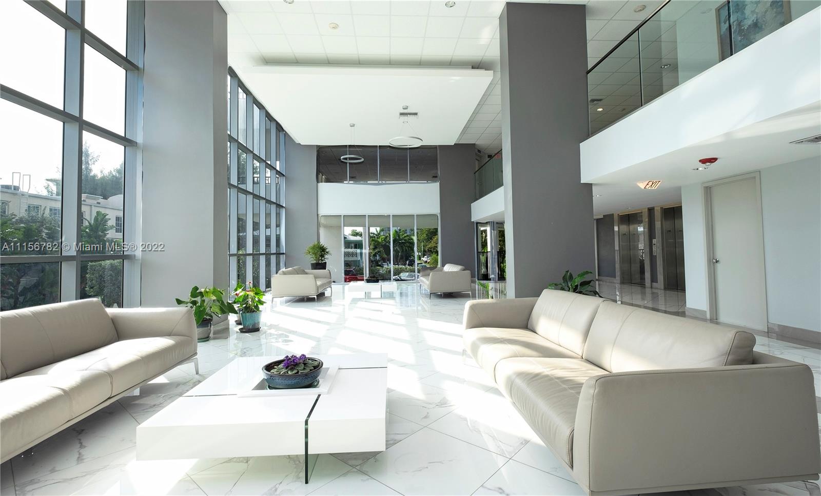 SILVER THATCH ATLANTIC PL - Residential