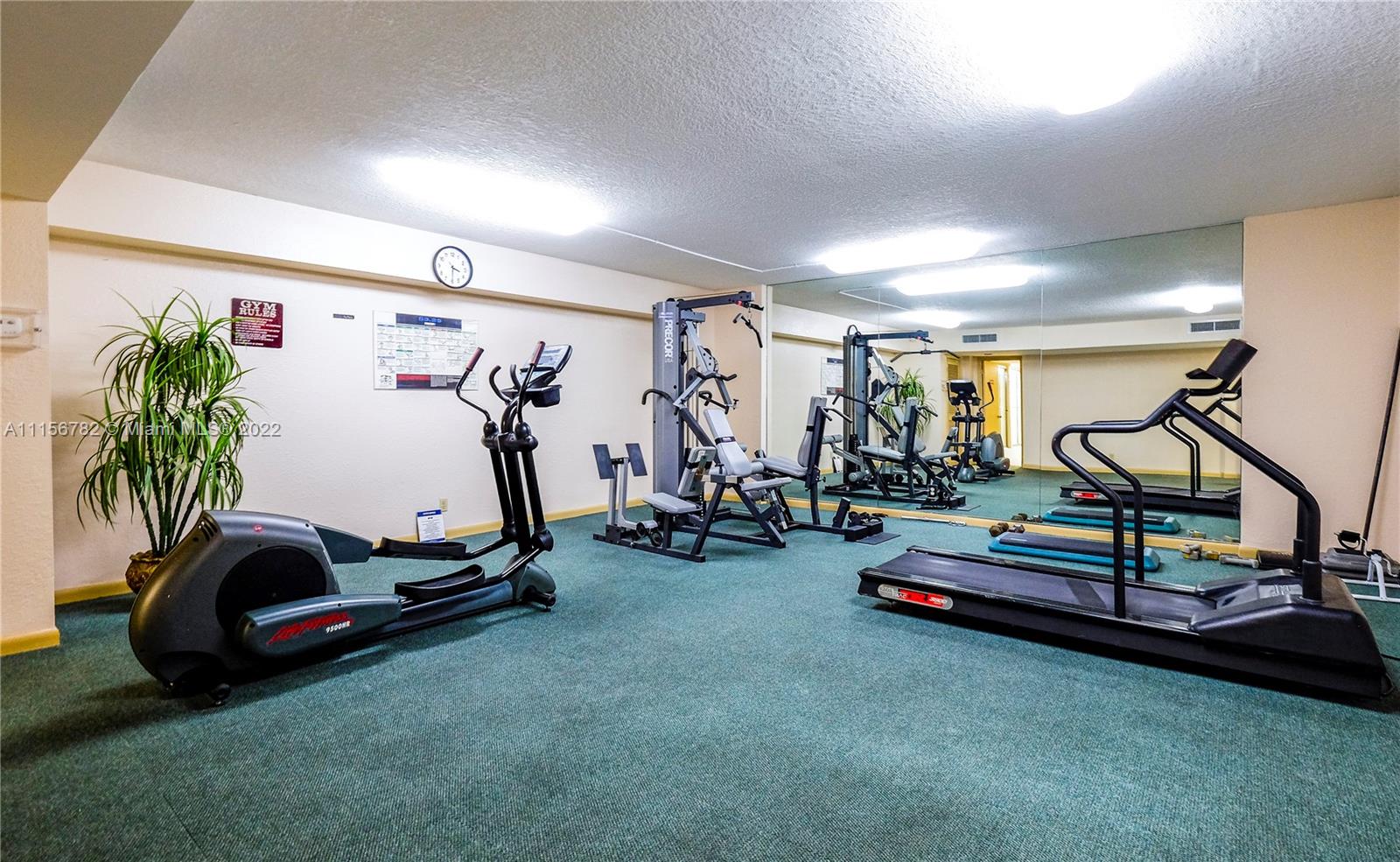 SILVER THATCH ATLANTIC PL - Residential