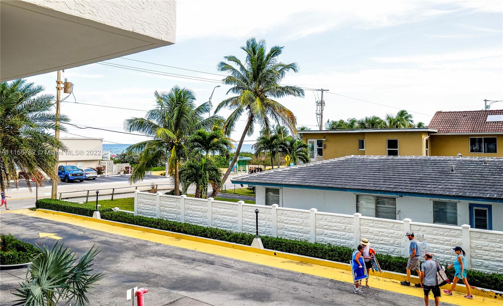 SILVER THATCH ATLANTIC PL - Residential