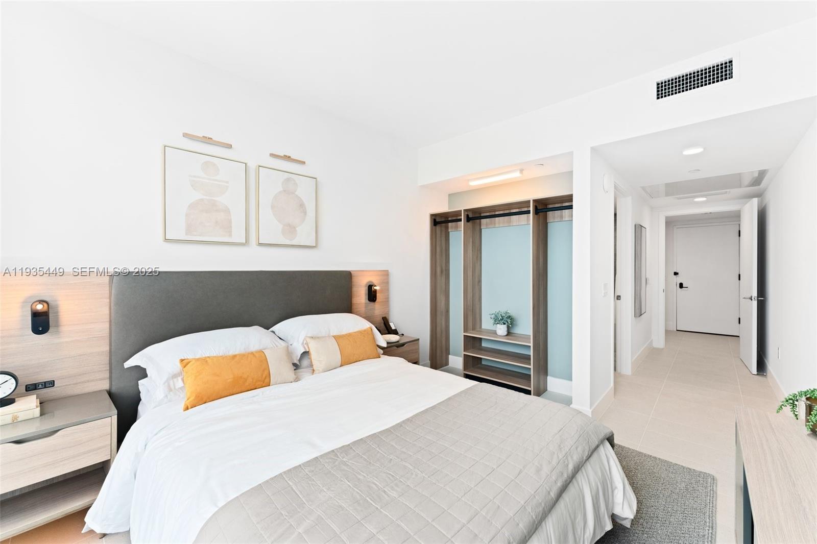 DOWNTOWN MIAMI - Residential