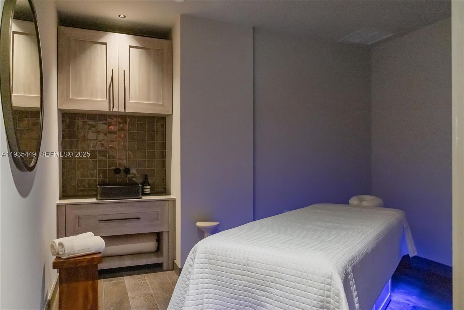 DOWNTOWN MIAMI - Residential