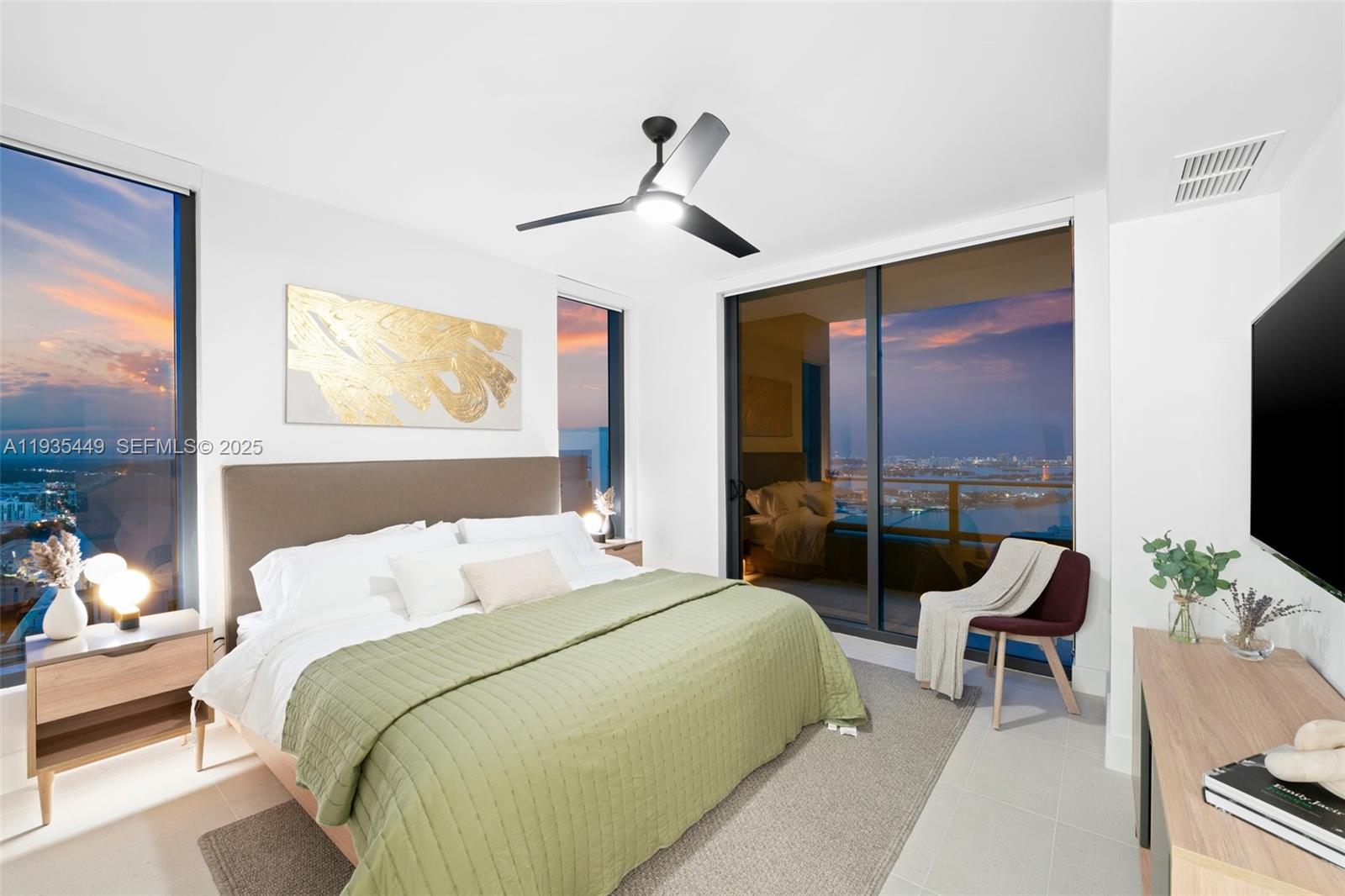 DOWNTOWN MIAMI - Residential