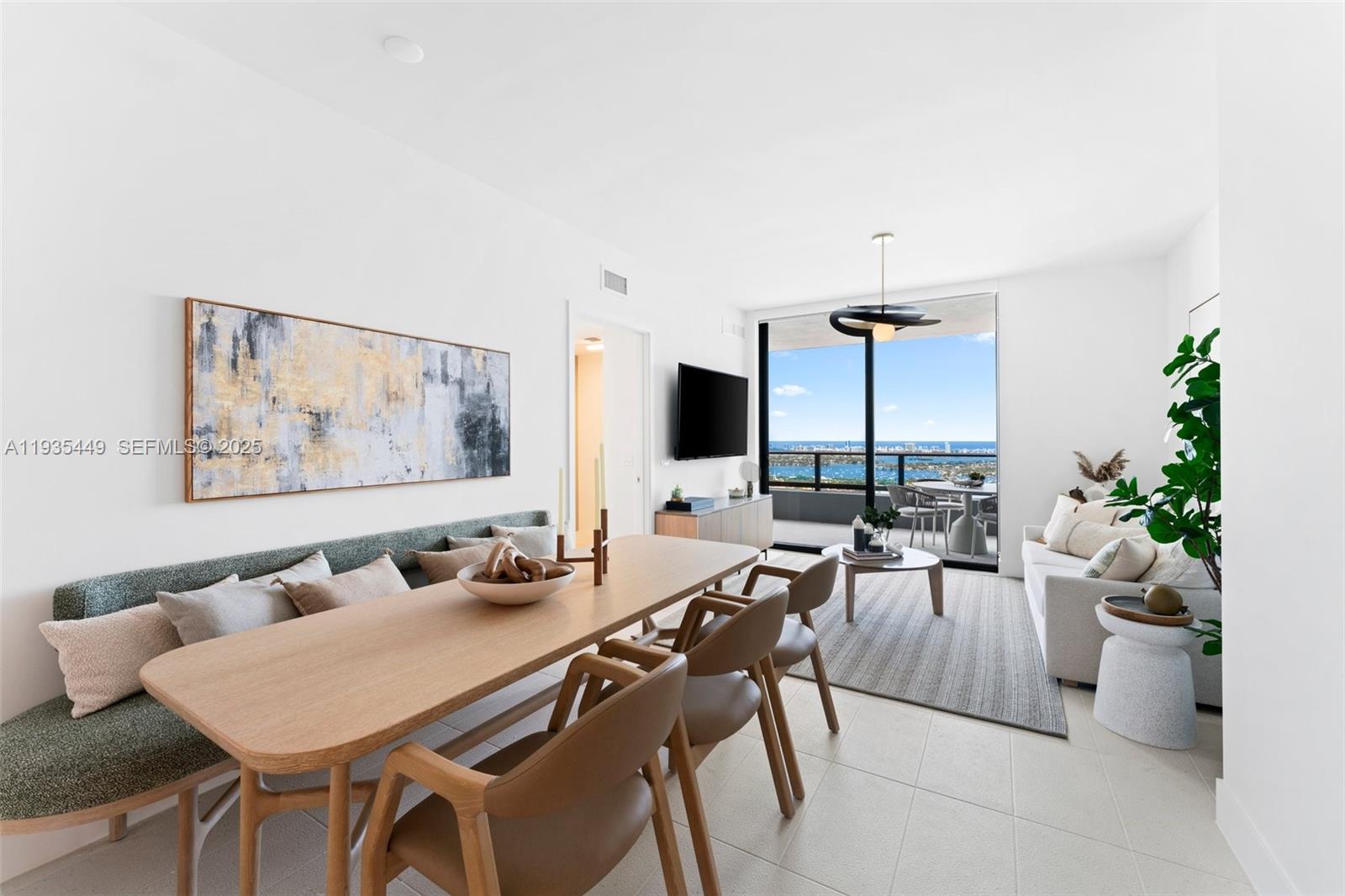 DOWNTOWN MIAMI - Residential