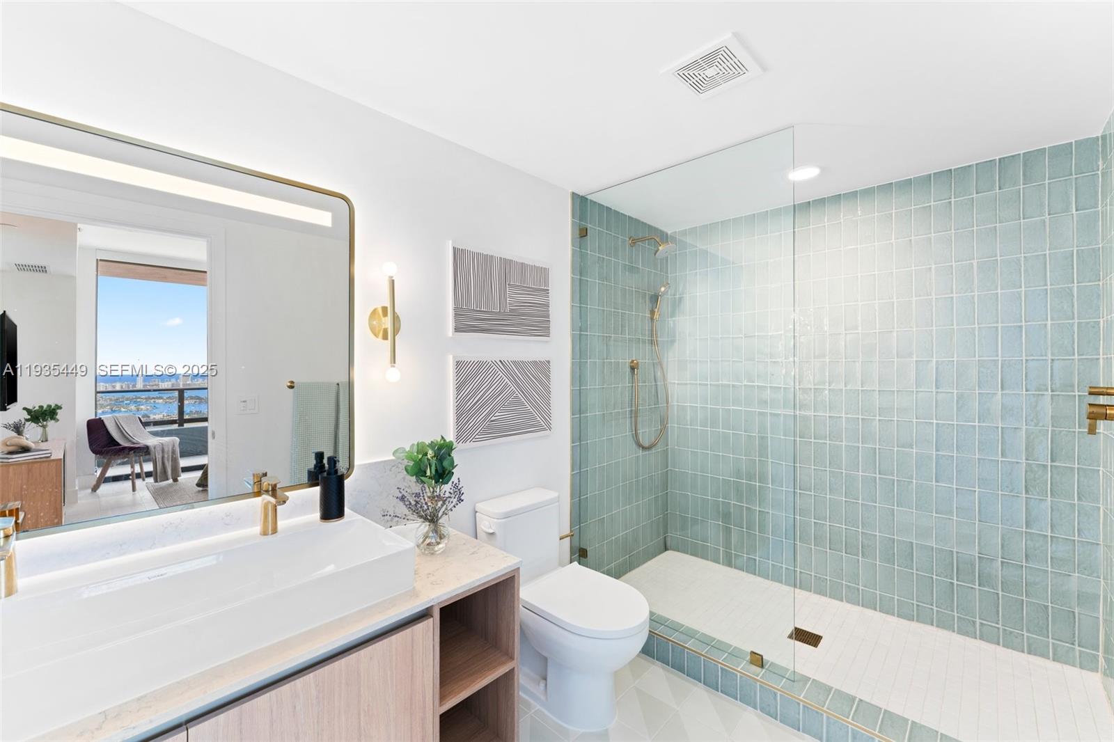 DOWNTOWN MIAMI - Residential