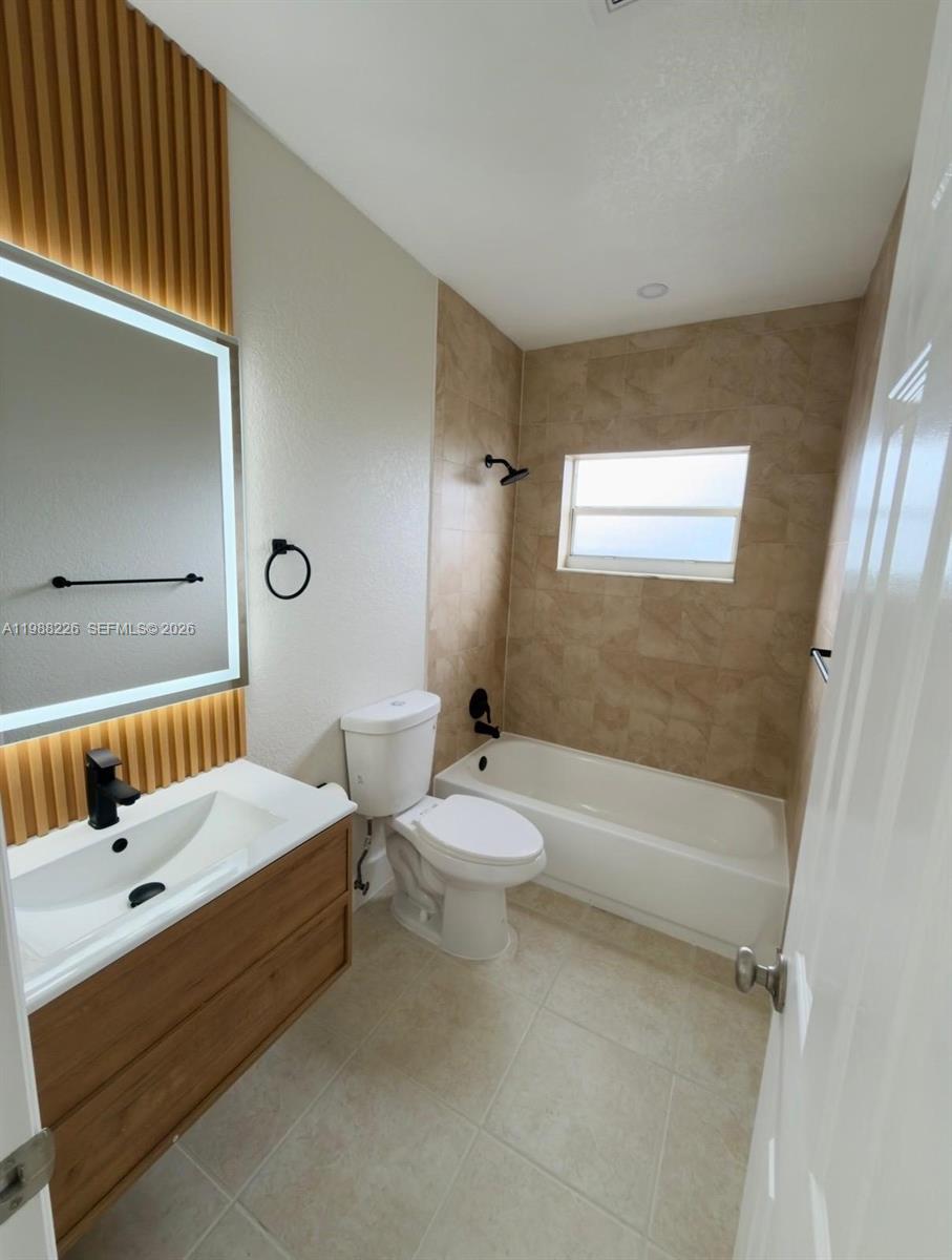 royal palm acres - Residential