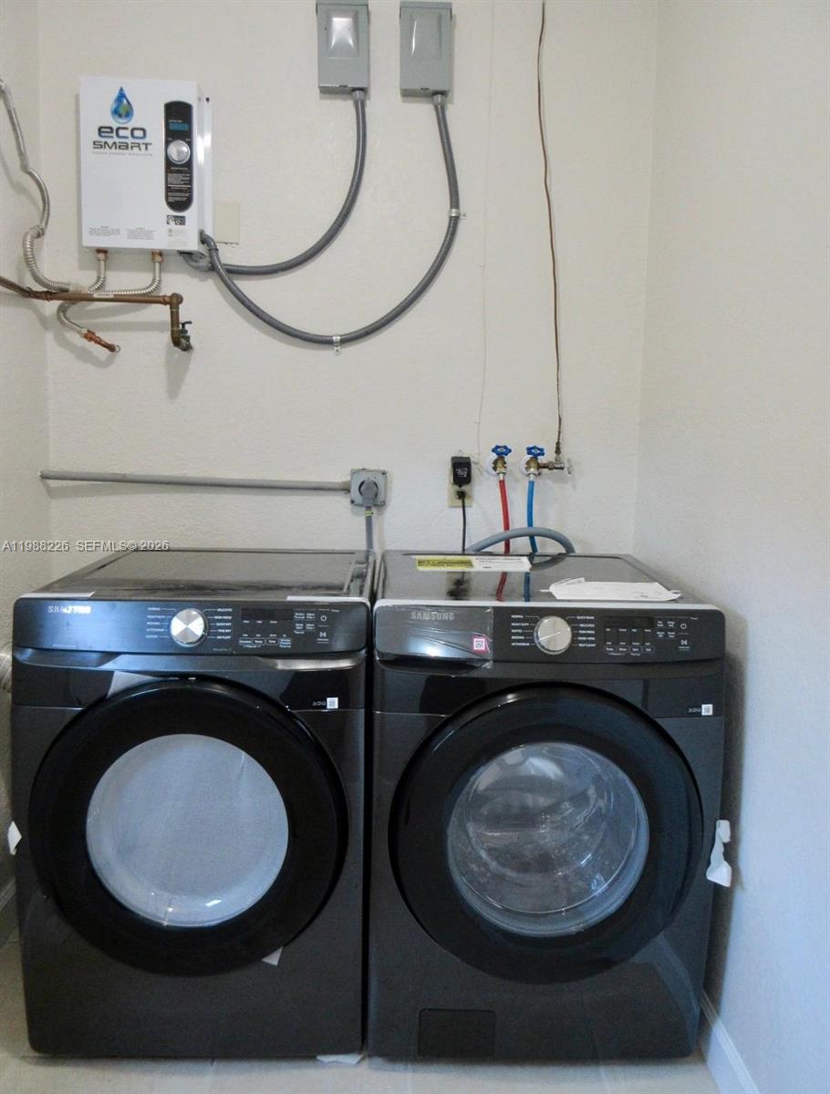 royal palm acres - Residential