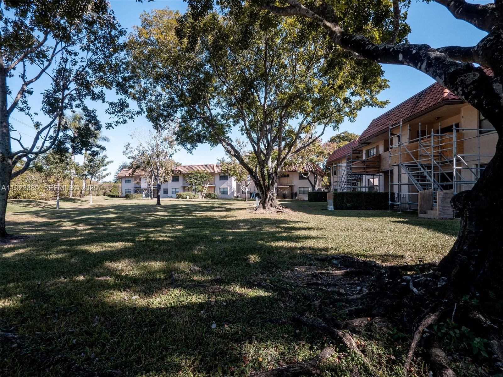 WATERSIDE VILLAGE THREE C - Residential