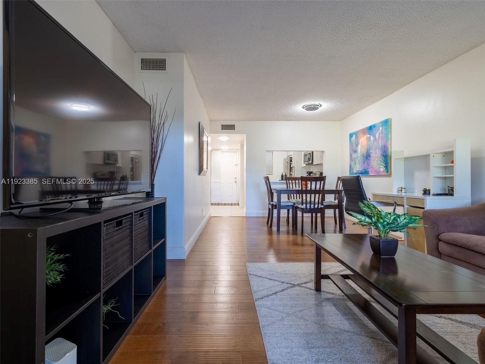 WATERSIDE VILLAGE THREE C - Residential