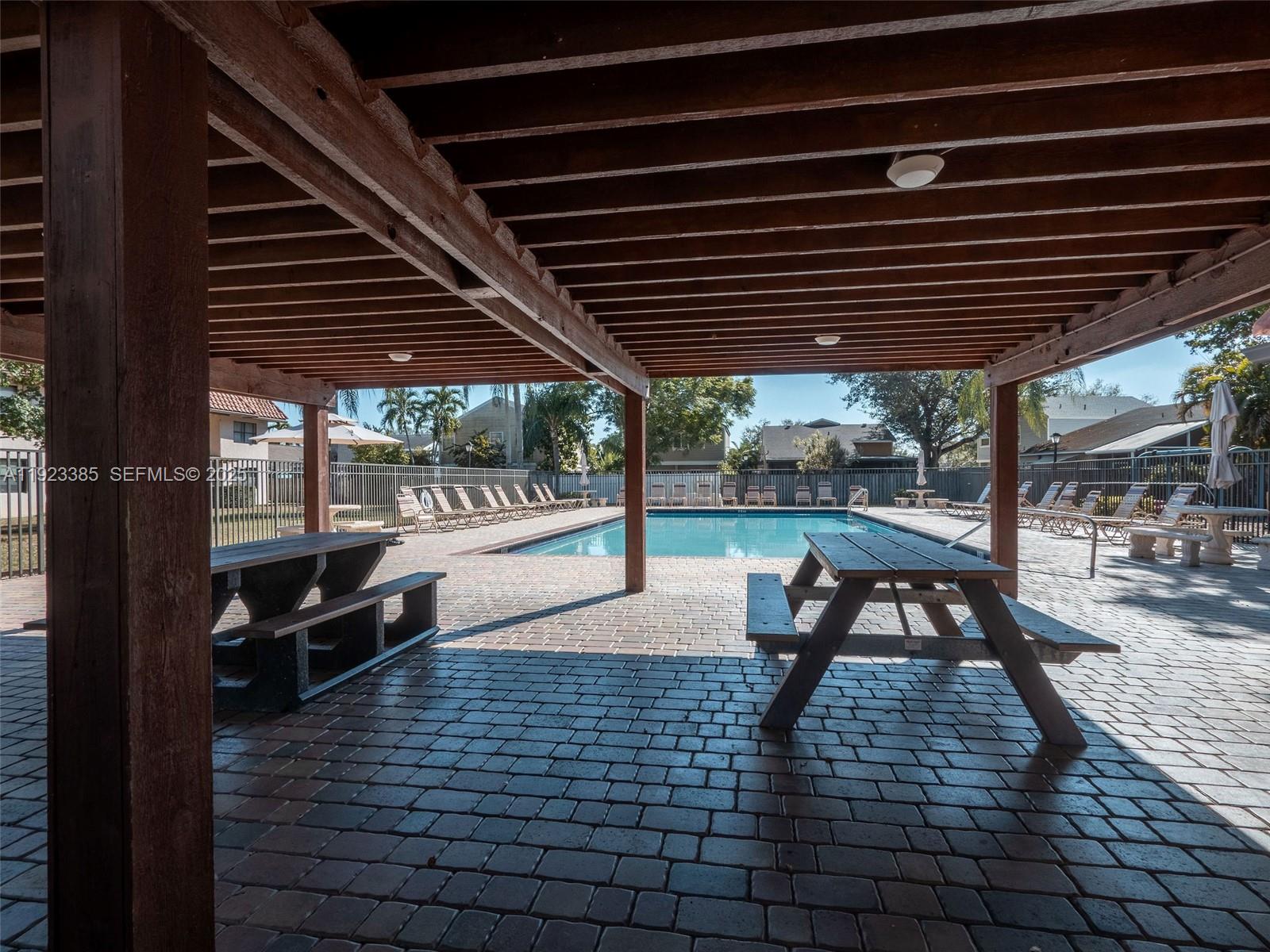 WATERSIDE VILLAGE THREE C - Residential