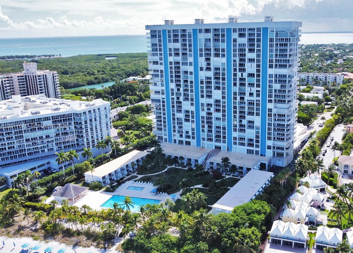 CASA DEL MAR CONDO - Residential