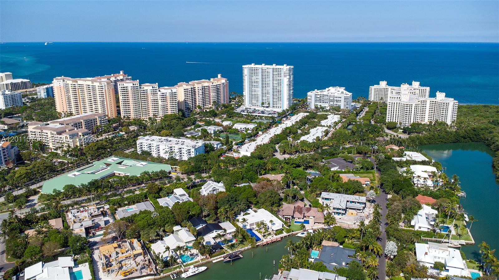 881 Ocean Dr 7D