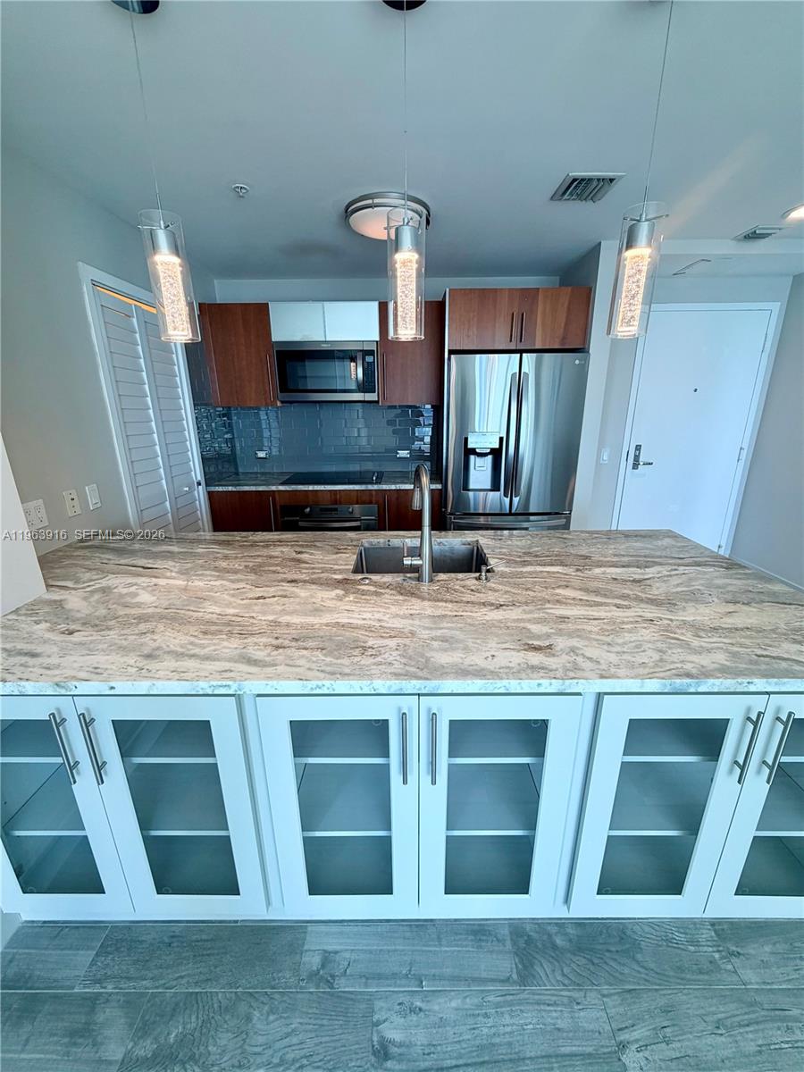 300 S Biscayne Blvd T-1414