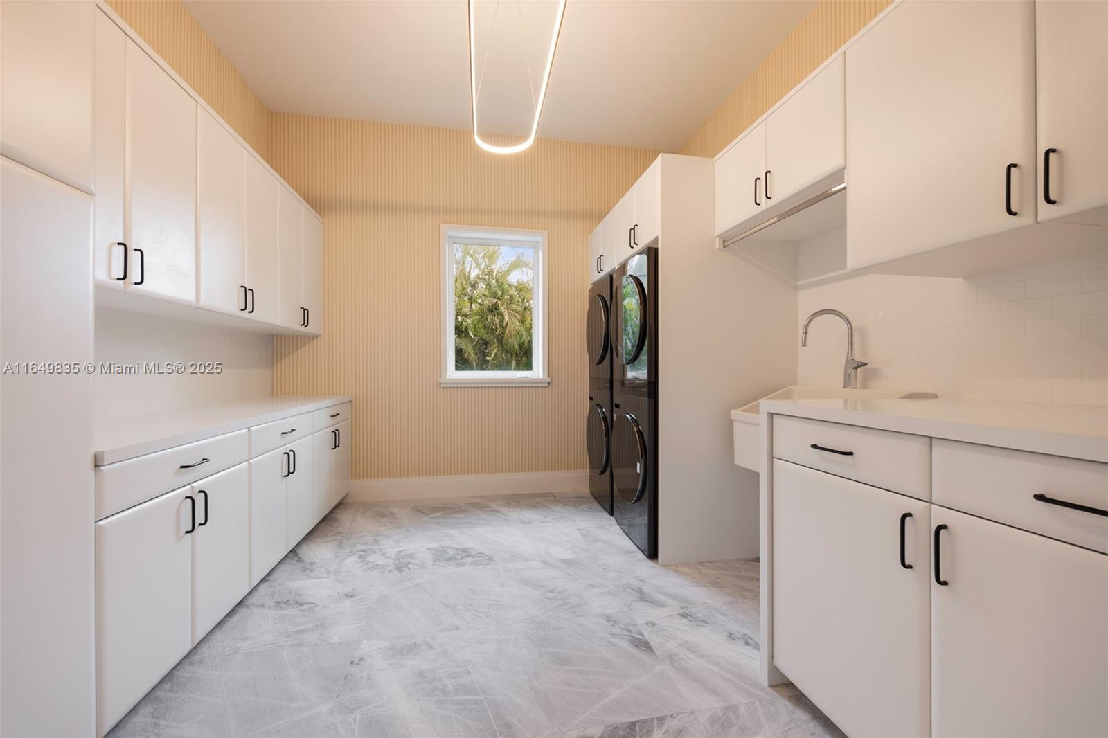 W T HARDEES SUB - Residential