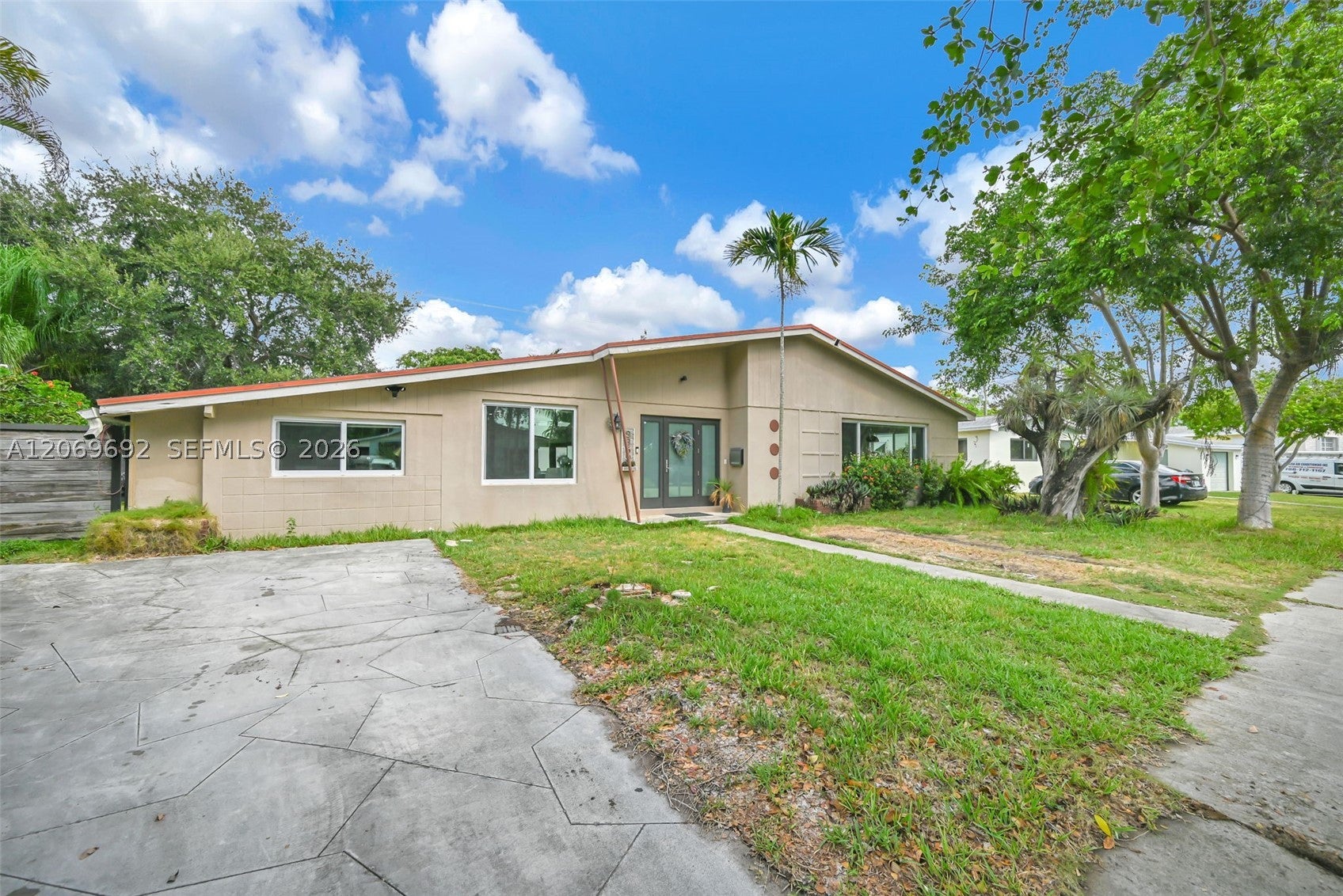 9359 Dominican Dr