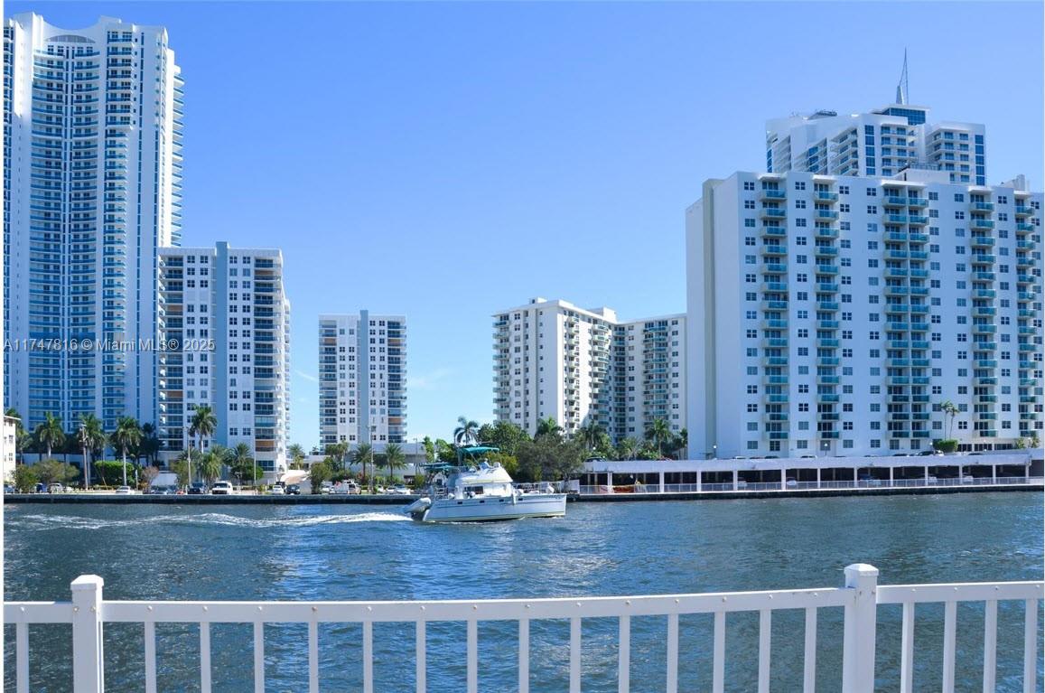 OCEANVIEW PARK CONDO - Residential