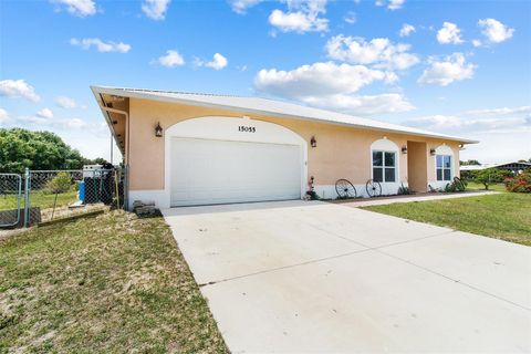 A home in Fellsmere