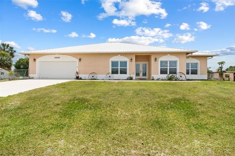 A home in Fellsmere