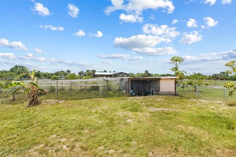 A home in Fellsmere