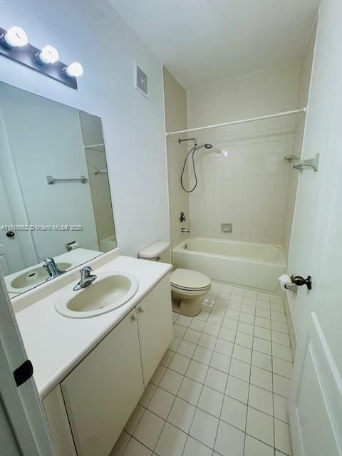 1661 SE 28th St 108