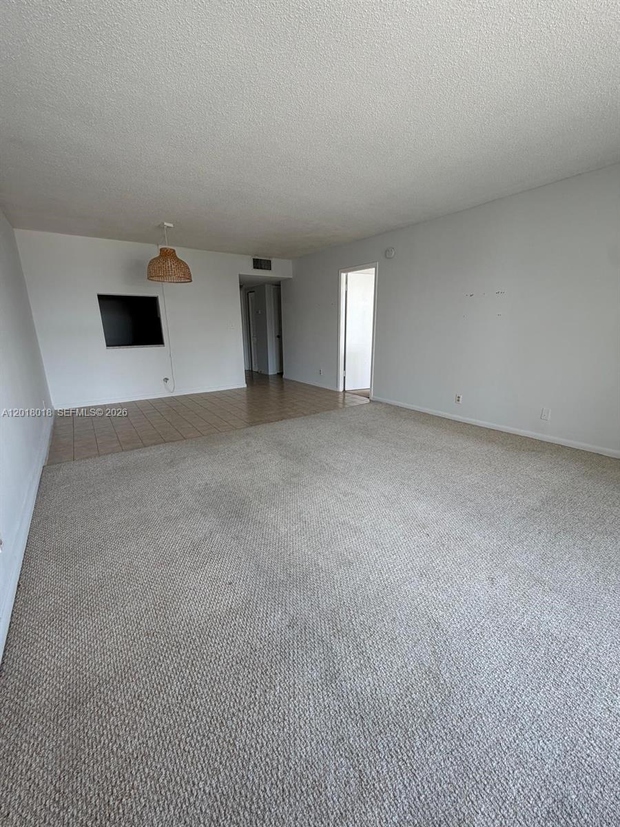 IMPERIAL TOWERS CONDO - Residential