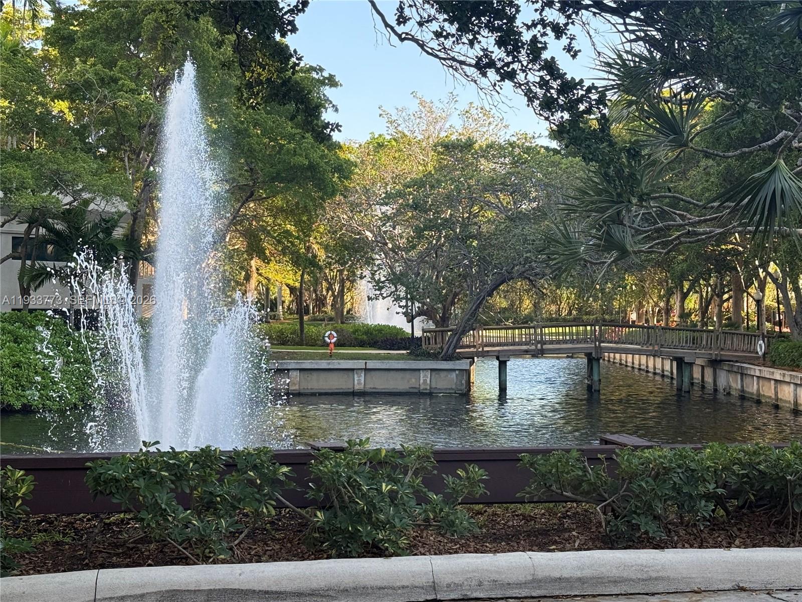 TOWERS OF QUAYSIDE CONDO - Residential