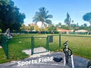 TOWERS OF QUAYSIDE CONDO - Residential