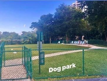 TOWERS OF QUAYSIDE CONDO - Residential