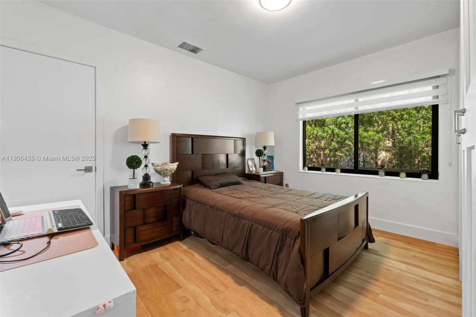 EAST SHENANDOAH - Residential