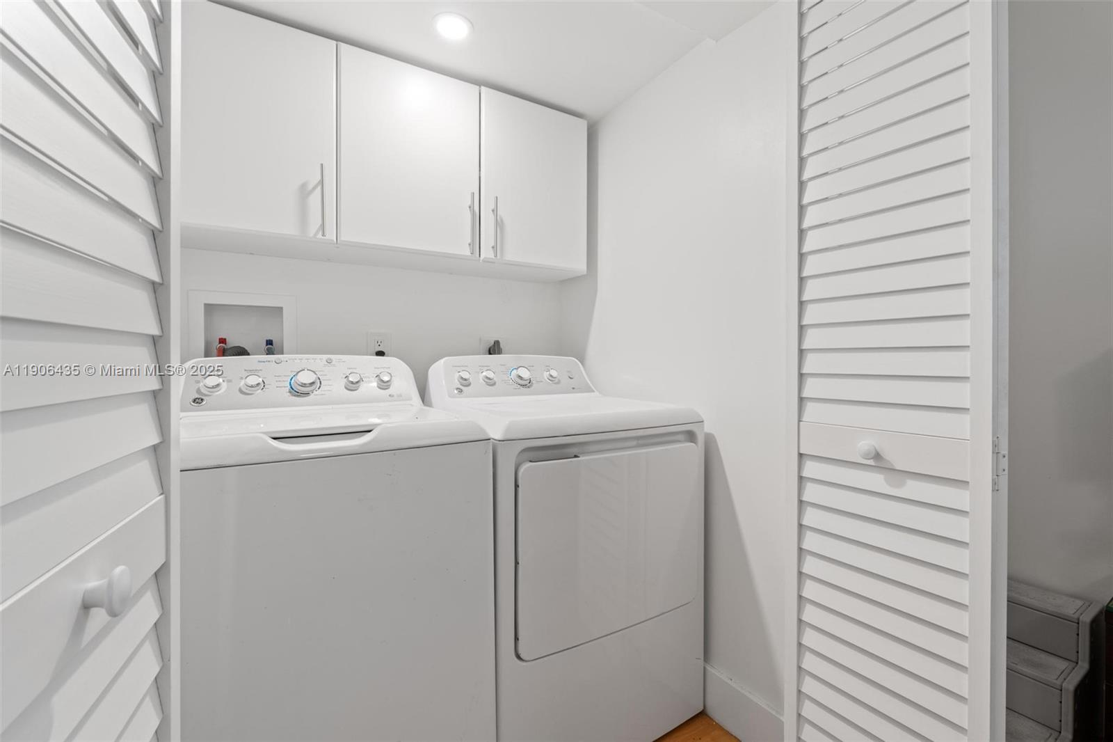 EAST SHENANDOAH - Residential