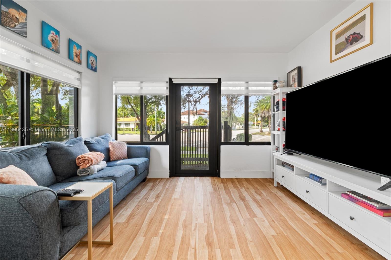 EAST SHENANDOAH - Residential