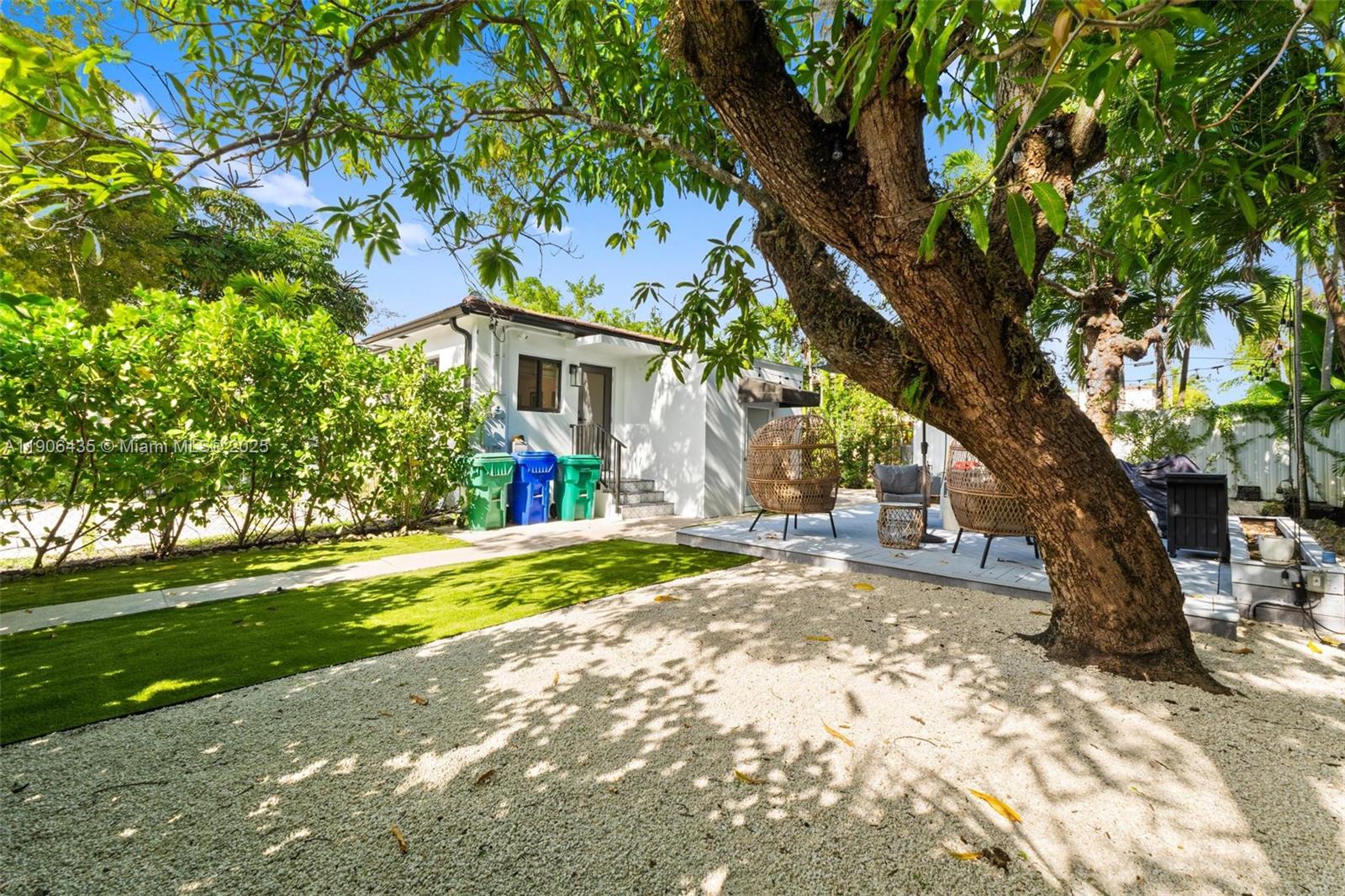 EAST SHENANDOAH - Residential