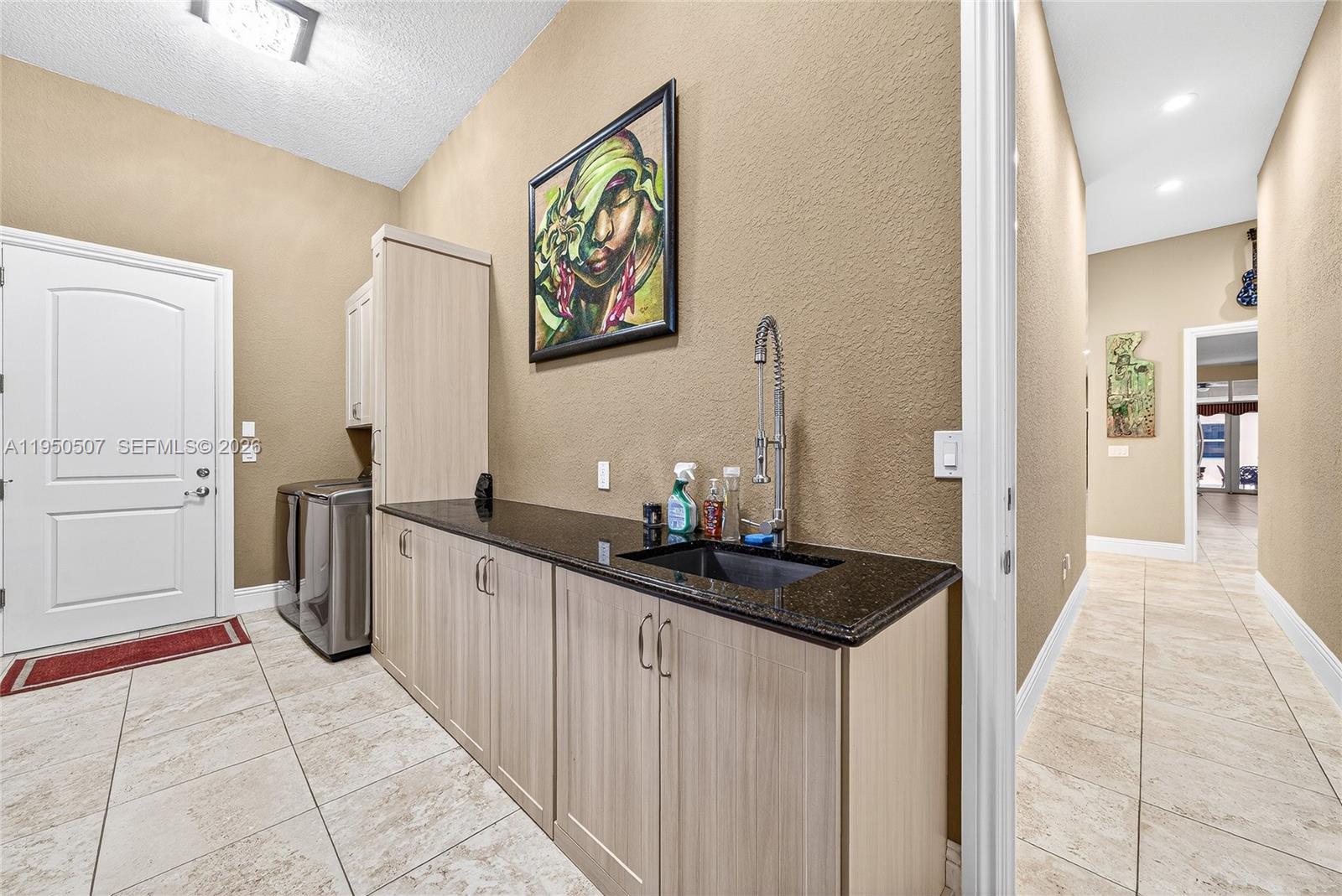 COUNTRY CLUB RANCHES SEC - Residential