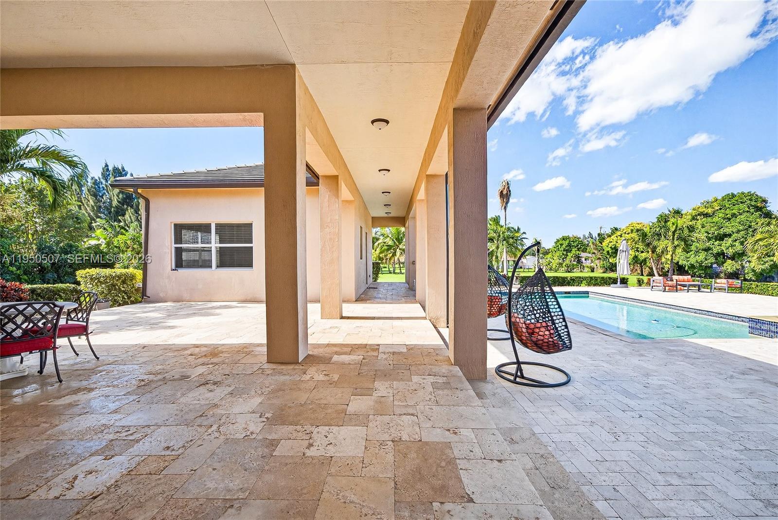 COUNTRY CLUB RANCHES SEC - Residential