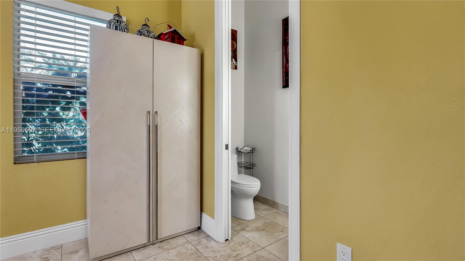 COUNTRY CLUB RANCHES SEC - Residential