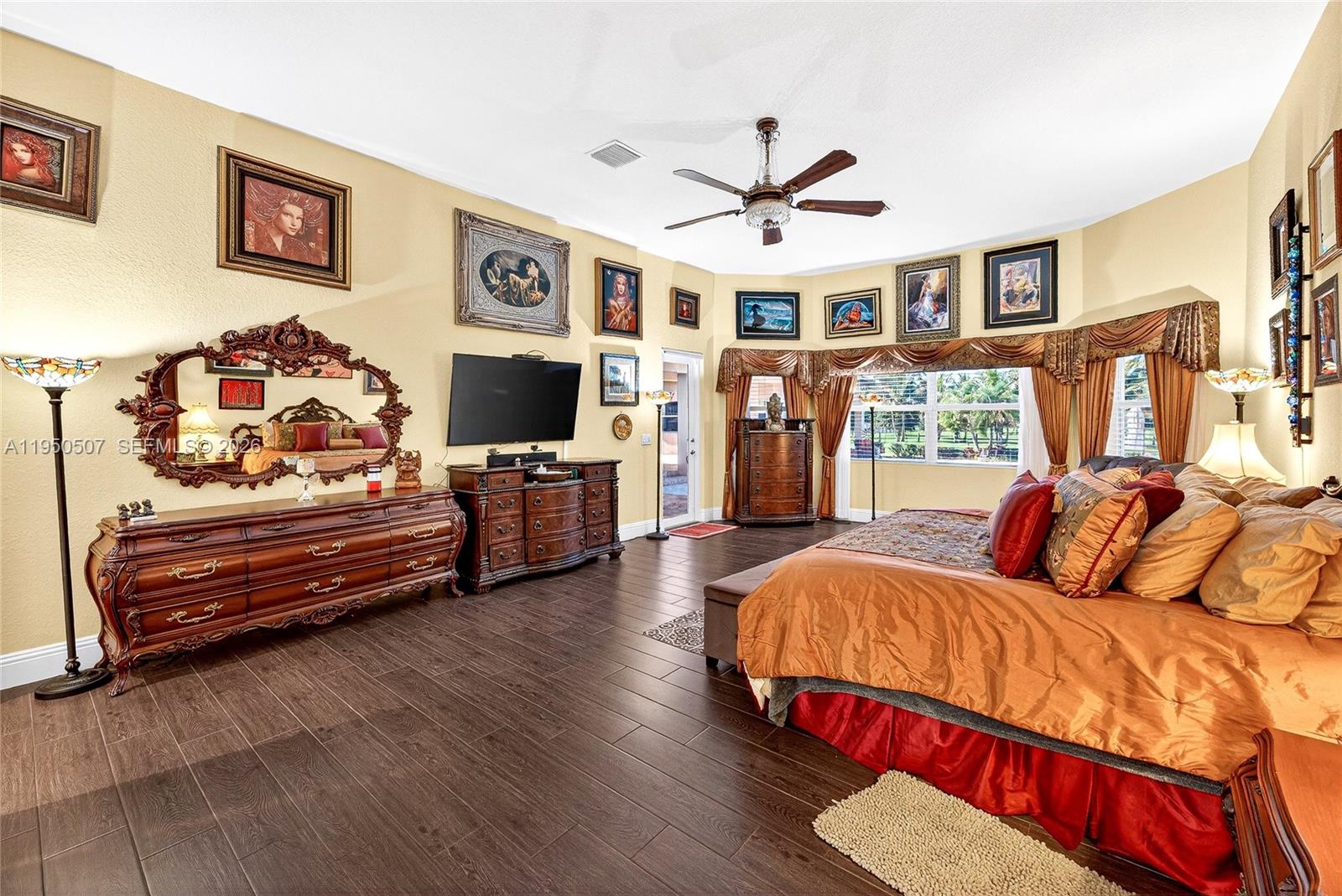 COUNTRY CLUB RANCHES SEC - Residential