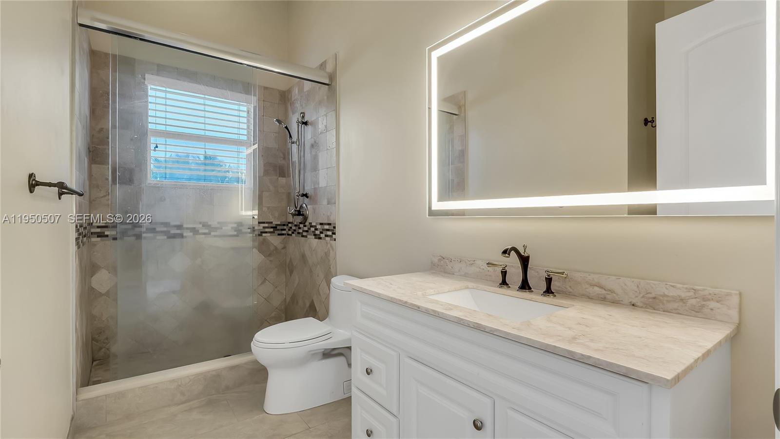 COUNTRY CLUB RANCHES SEC - Residential