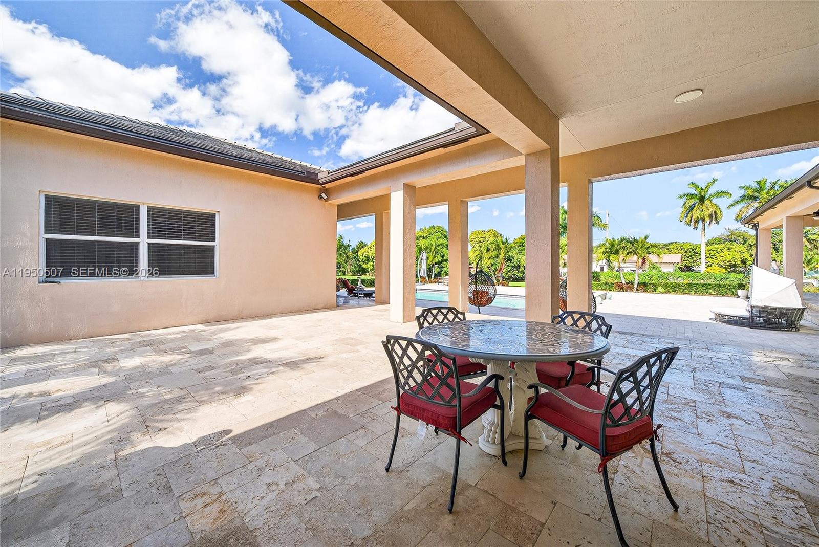 COUNTRY CLUB RANCHES SEC - Residential