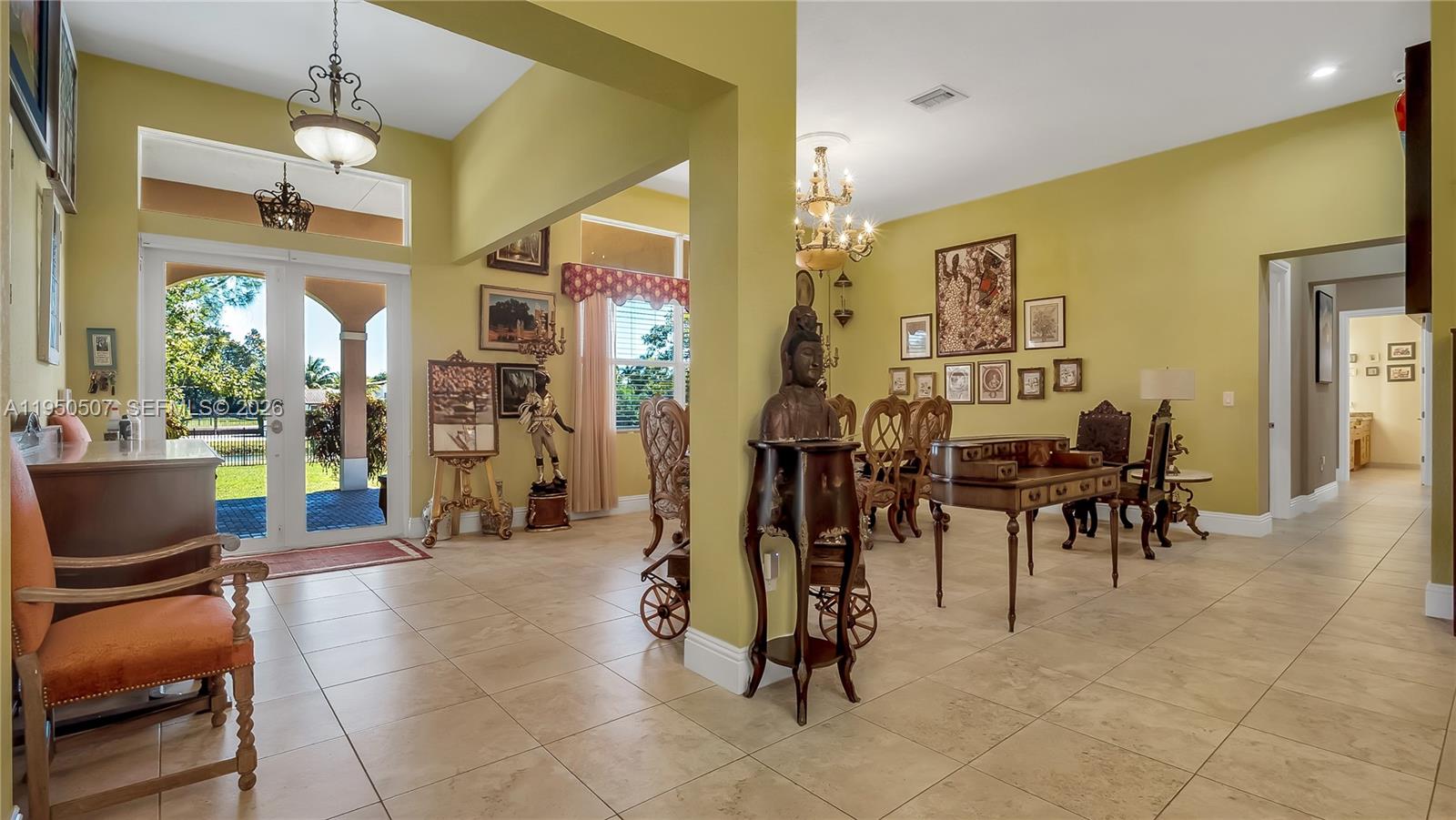 COUNTRY CLUB RANCHES SEC - Residential