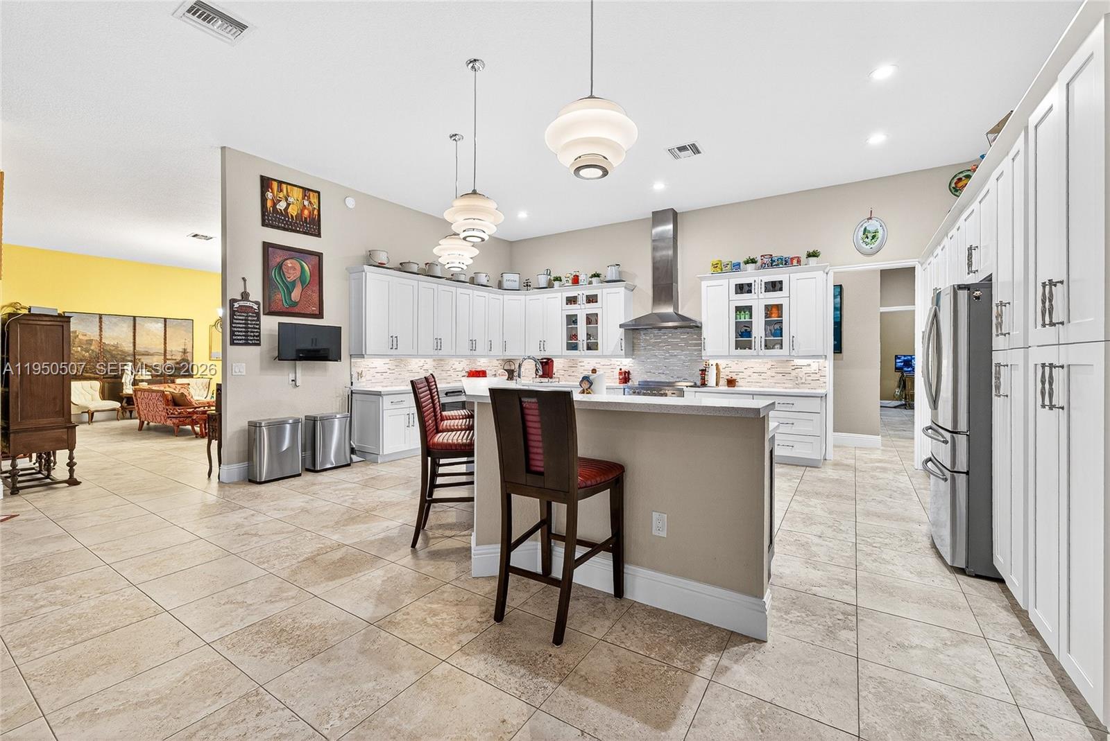 COUNTRY CLUB RANCHES SEC - Residential