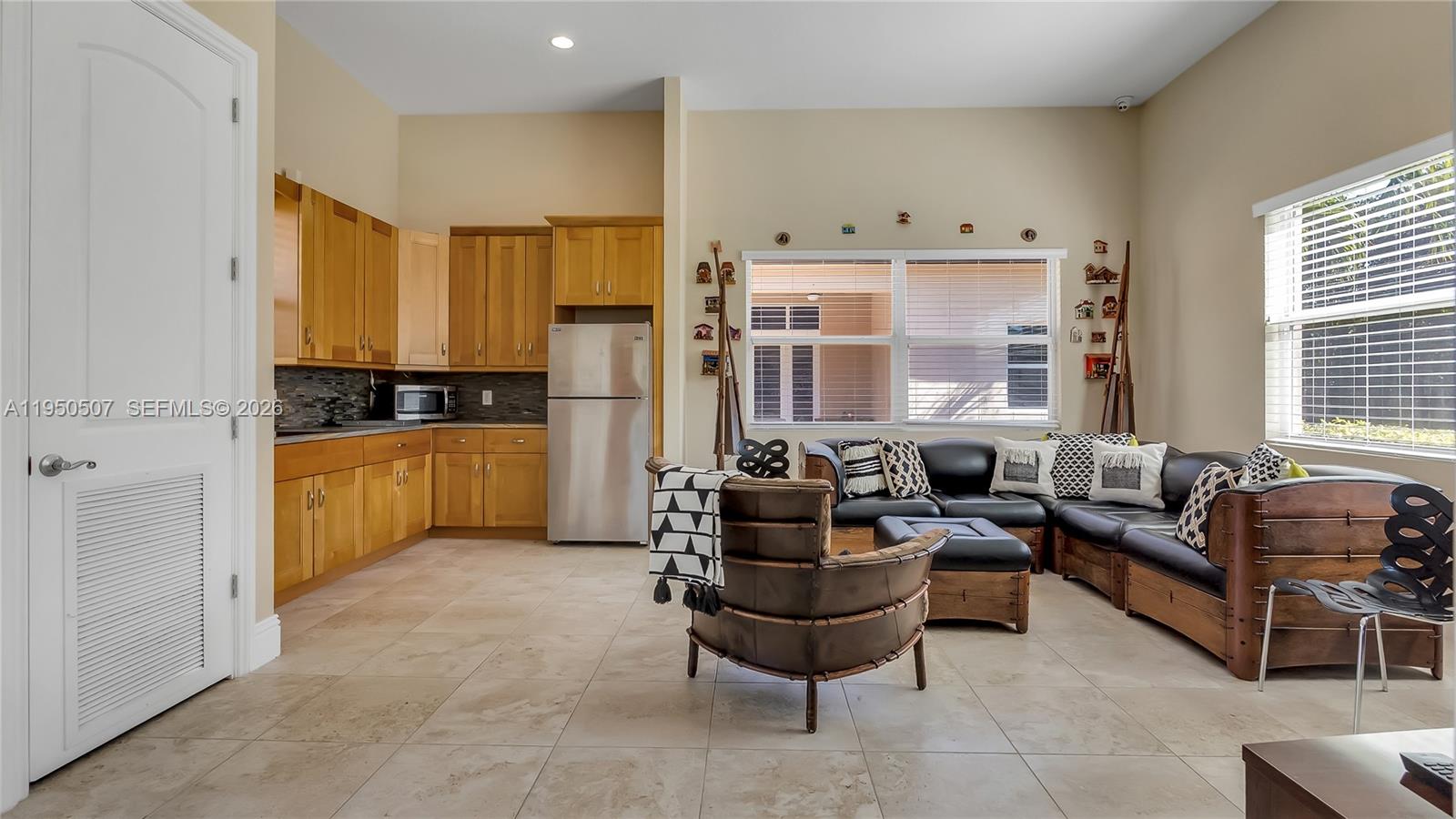 COUNTRY CLUB RANCHES SEC - Residential