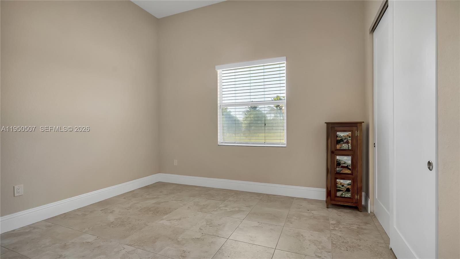 COUNTRY CLUB RANCHES SEC - Residential